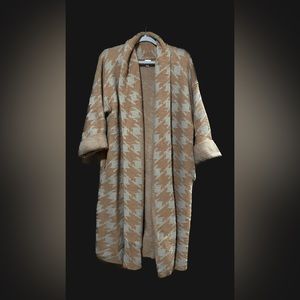 Houndstooth Open-Front Sweater Cardigan | Cream & Peach